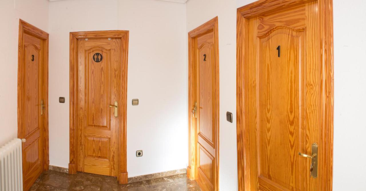 Casa Las Rosas Iniesta Exteriör bild