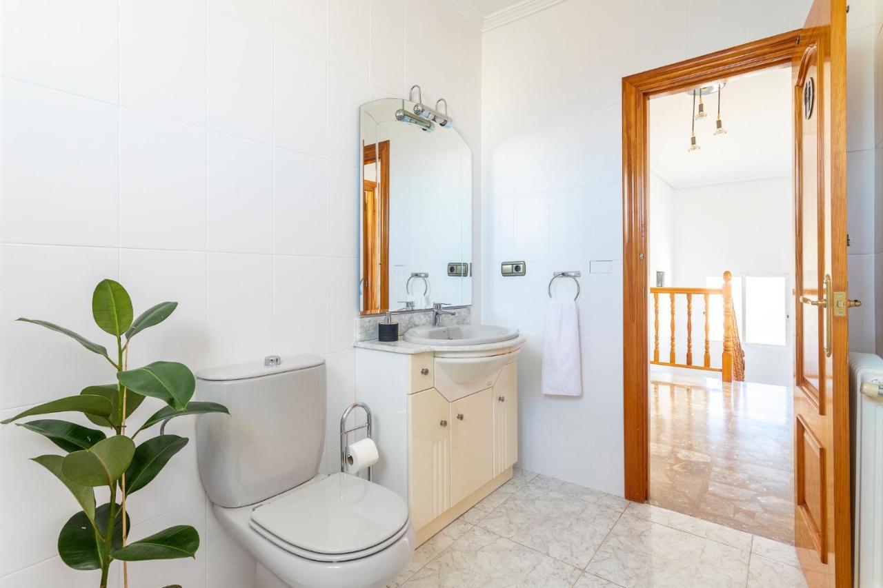 Casa Las Rosas Iniesta Exteriör bild