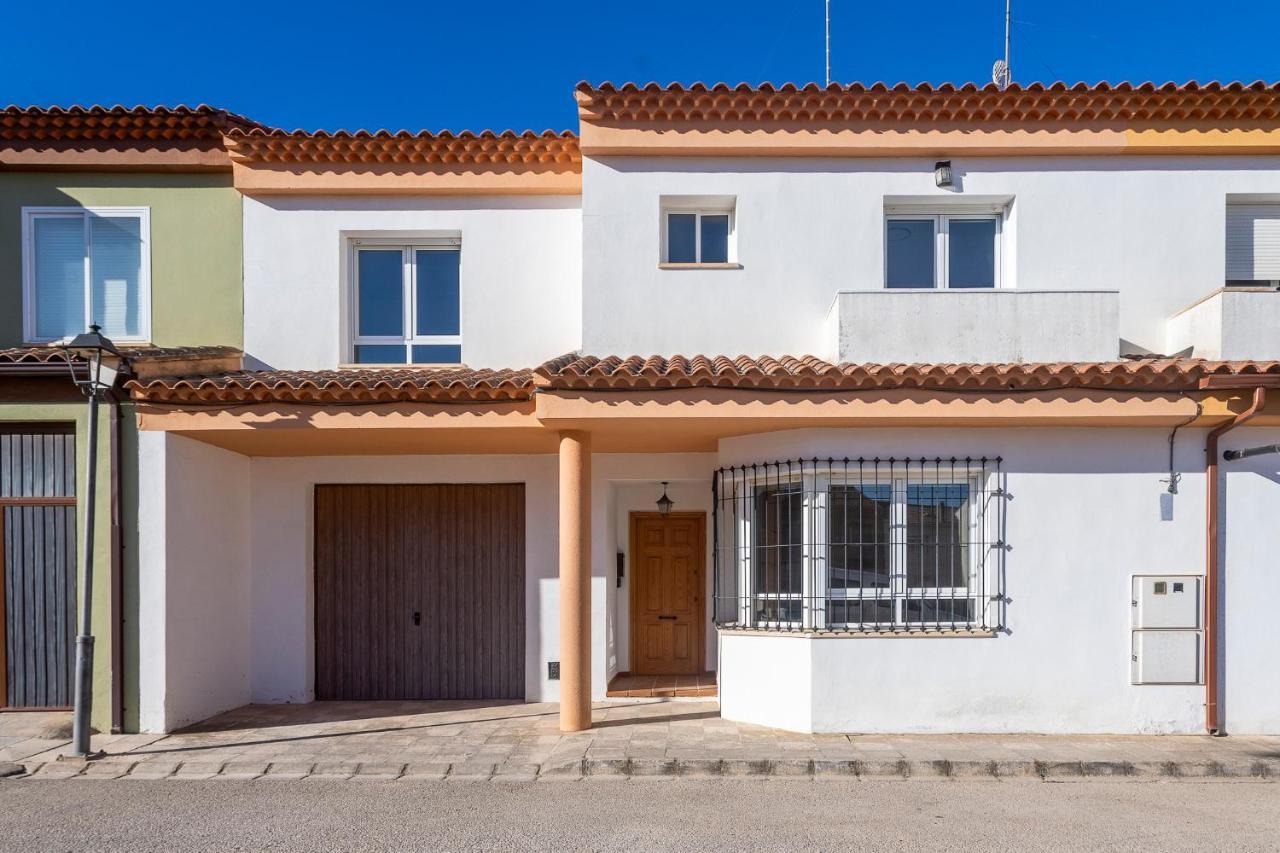 Casa Las Rosas Iniesta Exteriör bild
