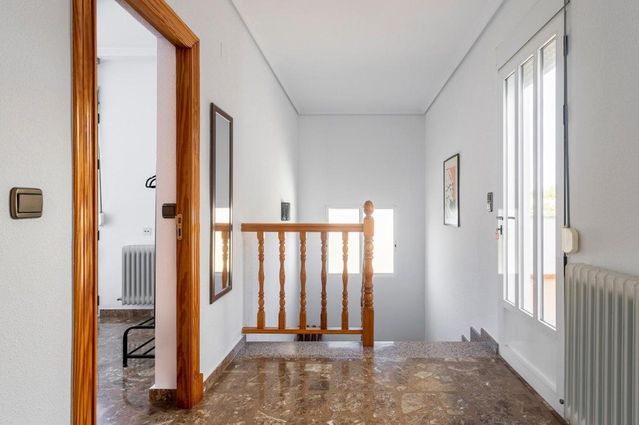 Casa Las Rosas Iniesta Exteriör bild