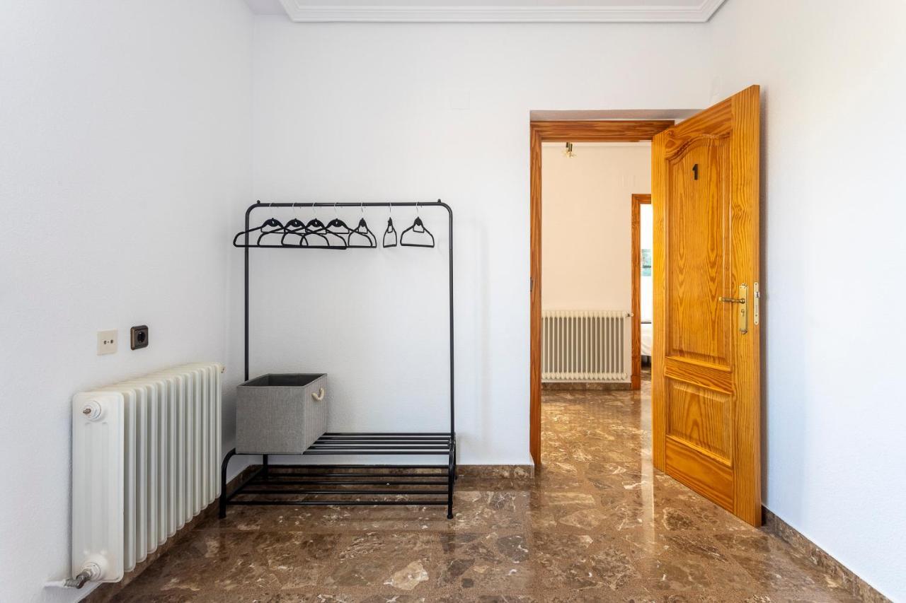 Casa Las Rosas Iniesta Exteriör bild